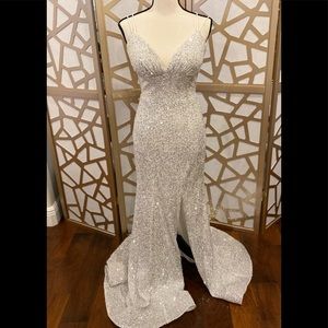 Sherri Hill White Sequin dress